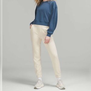 Lululemon Brand New Softstreme Relaxed High-Rise Pant